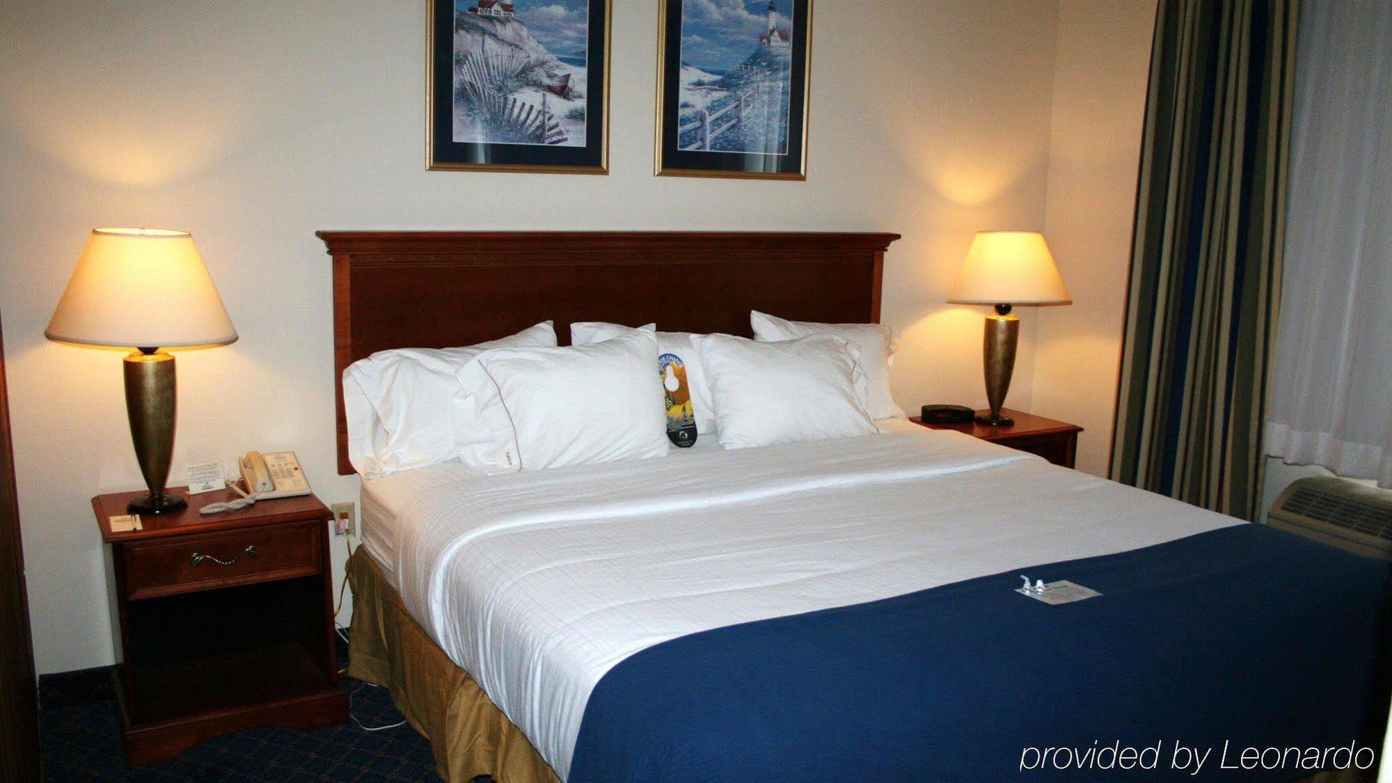 Baymont By Wyndham Portage Hotel Phòng bức ảnh