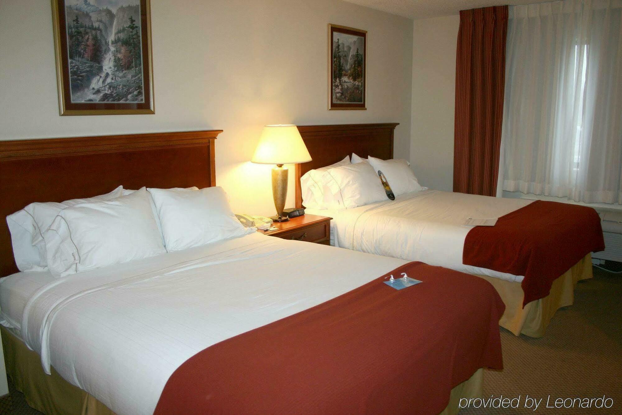Baymont By Wyndham Portage Hotel Phòng bức ảnh